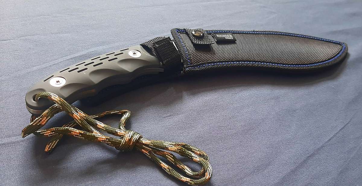 STURDY 30CM KUKRI TACTICAL KNIFE
