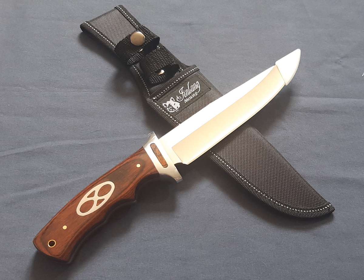 BEAUTIFUL 33CM HUNTING KNIFE WITH WOODEN HANDLE