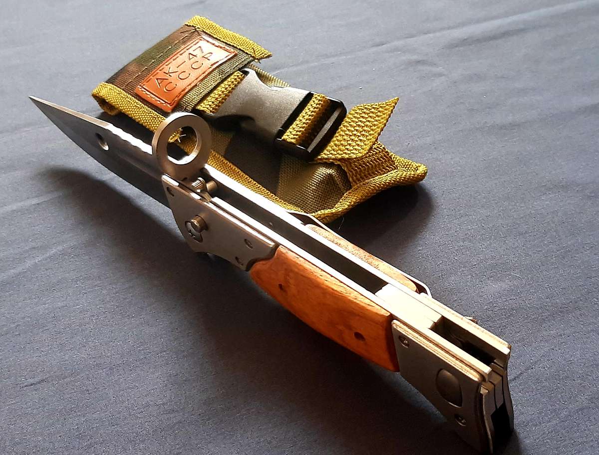 LARGE 26.5CM SWITCHBLADE TACTICAL KNIFE