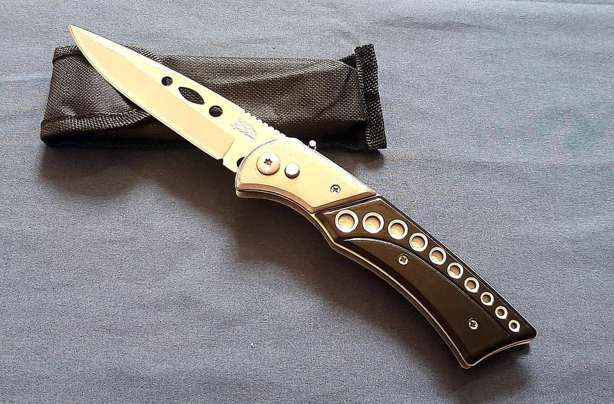 BEAUTIFUL CRAFTED 24CM SWITCHBLADE KNIFE