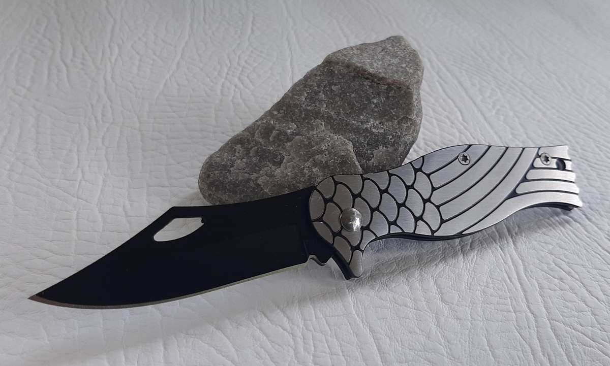 15CM LIGHT WEIGHT STAINLESS-STEEL POCKET KNIFE