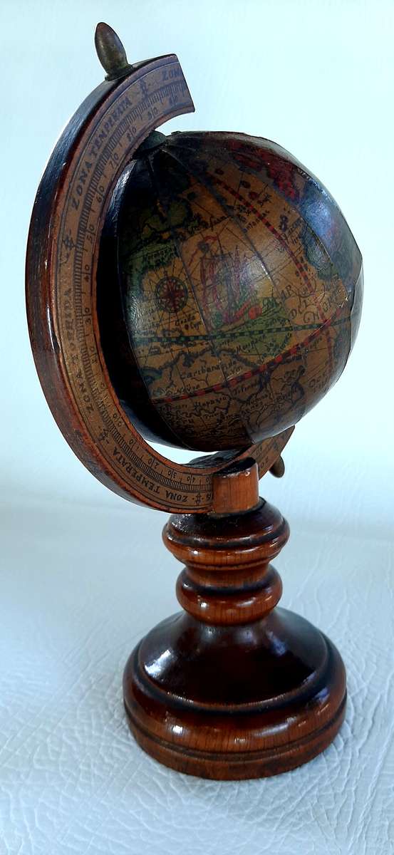 VINTAGE WOODEN WORLD GLOBE MAP DURING THE AGE OF EXPLORATION