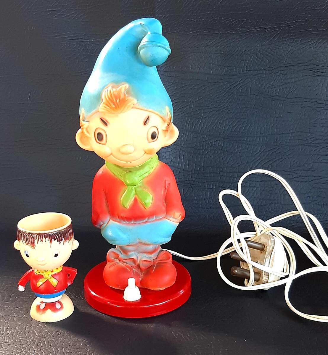 VINTAGE AND RARE NODDY NIGHTLIGHT (WORKING) AND NODDY EGG HOLDER
