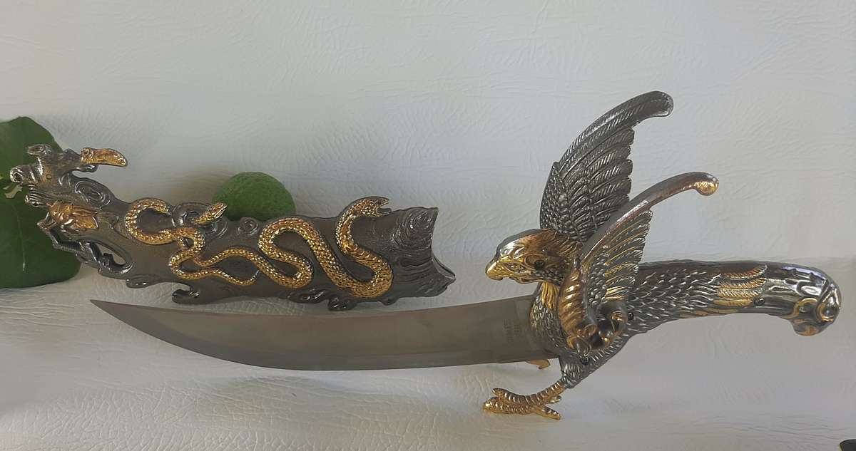 RARE DECORATIVE STAINLESS-STEEL BLADE DAGGER WITH INTRICATE SHEATH DESIGN