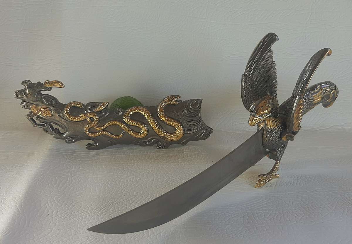 RARE DECORATIVE STAINLESS-STEEL BLADE DAGGER WITH INTRICATE SHEATH DESIGN