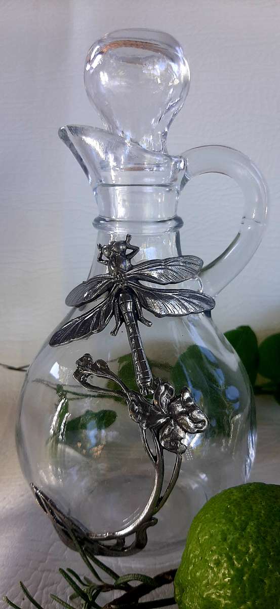 EXQUISITE VINTAGE PEWTER CRUET & SHAKER SET