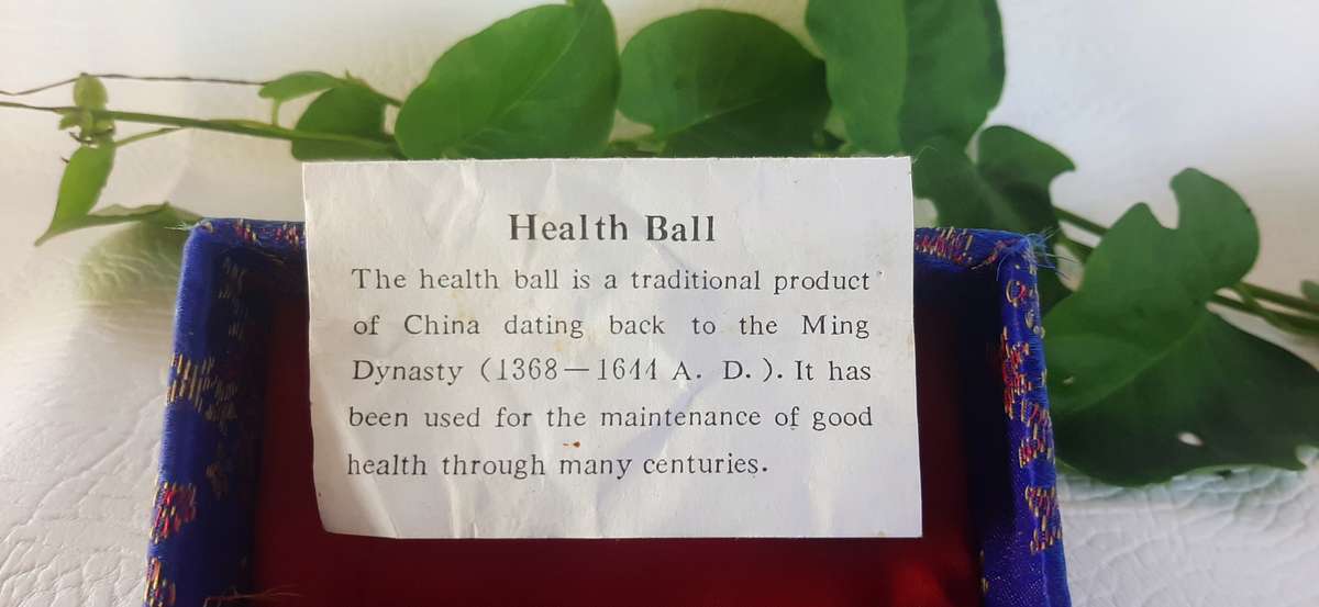 ELEGANT CHIMING BAODING BALLS WITH ORIGINAL BOX