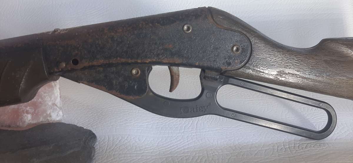 VINTAGE DAISY MODEL 660 BB GUN