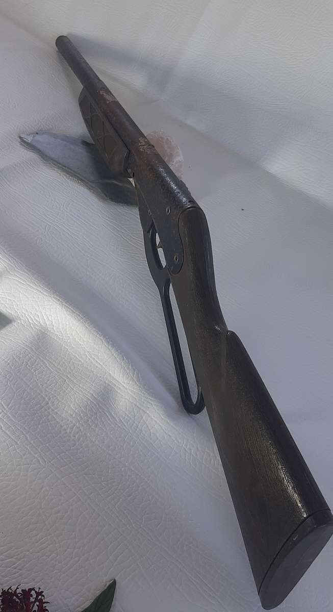 VINTAGE DAISY MODEL 660 BB GUN