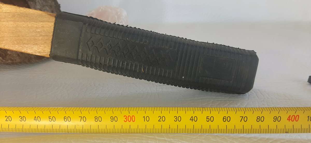 RUGGED HANDCRAFTED SURVIVAL AXE