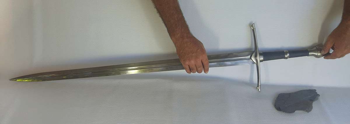 Andúril - The Flame of the West - Legendary Sword of Aragorn