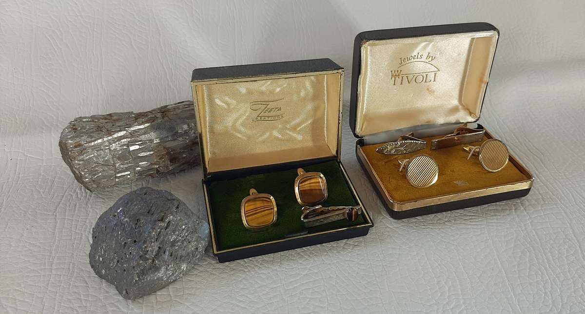 VINTAGE CUFFLINKS & TIE CLIP SETS - ELEGANT & TIMELESS