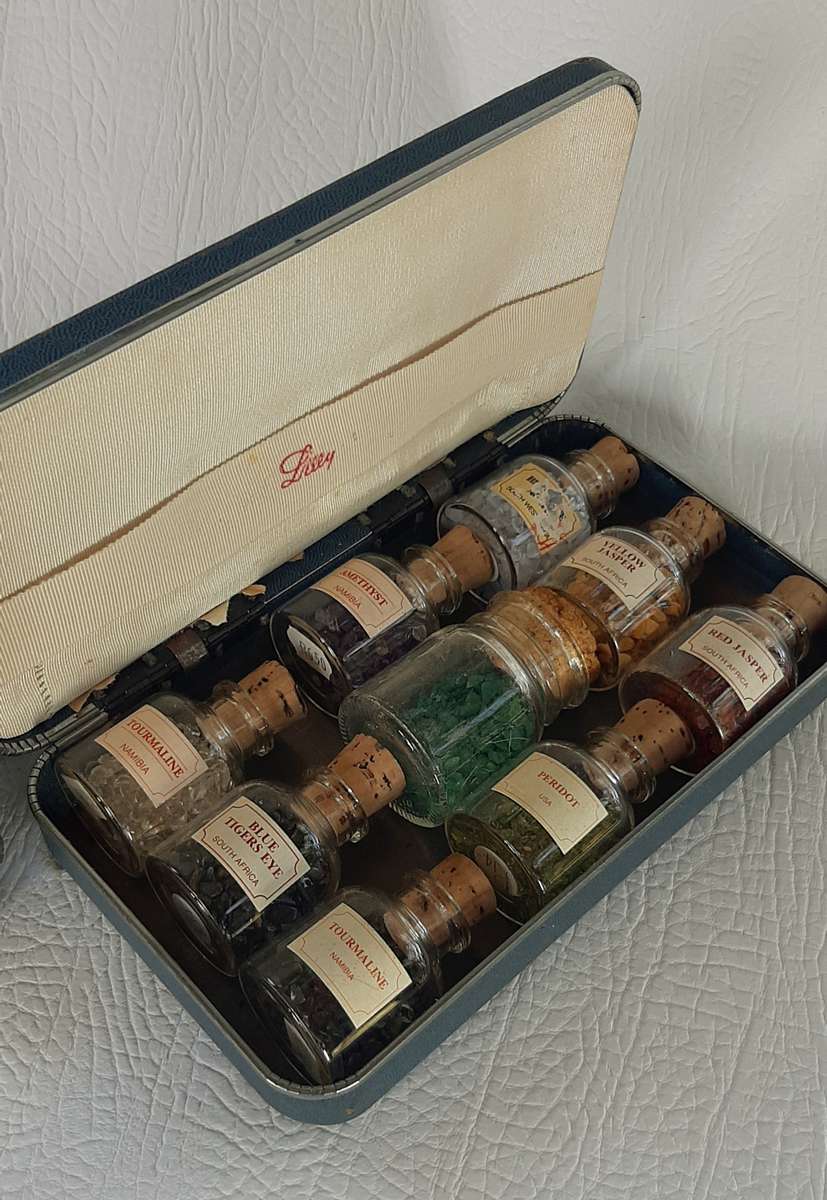 RARE VINTAGE GEMSTONE BOTTLE COLLECTION - PERFECT FOR JEWELLERY MAKERS & CRAFTERS!!!