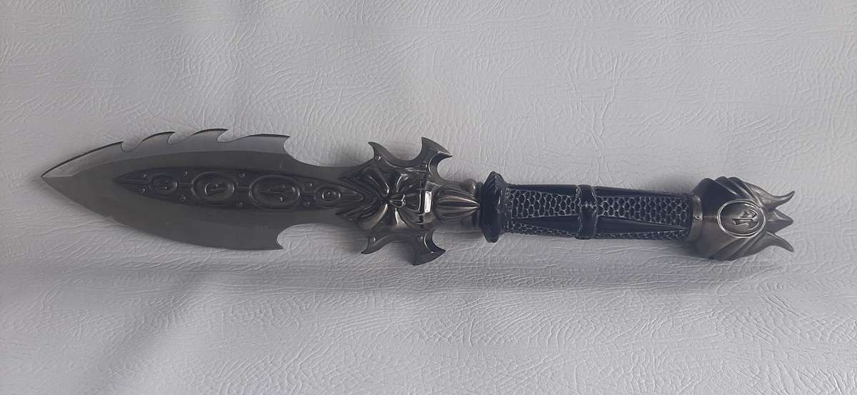 DAGGER OF JUSTICE - IMPOSING & HEAVY STAINLESS-STEEL BLADE (44CM)