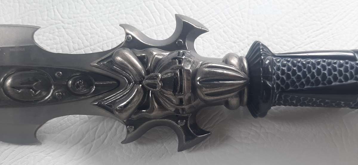 DAGGER OF JUSTICE - IMPOSING & HEAVY STAINLESS-STEEL BLADE (44CM)