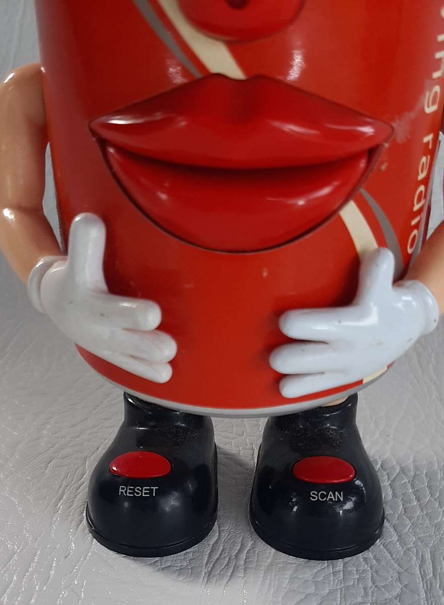 COOLCOOL MOVING RADIO - VINTAGE NOVELTY SODA CAN RADIO - 16CM TALL