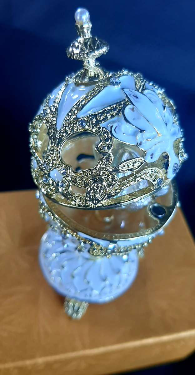 Swan Egg Sculpture