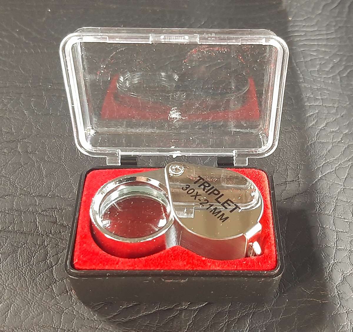 TRIPLET 30X LOUPE - A MUST HAVE FOR JEWELERS & COLLECTORS