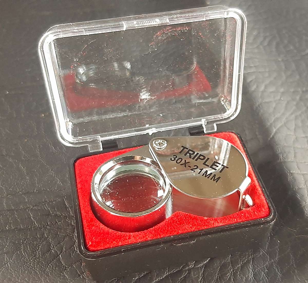 TRIPLET 30X LOUPE - A MUST HAVE FOR JEWELERS & COLLECTORS
