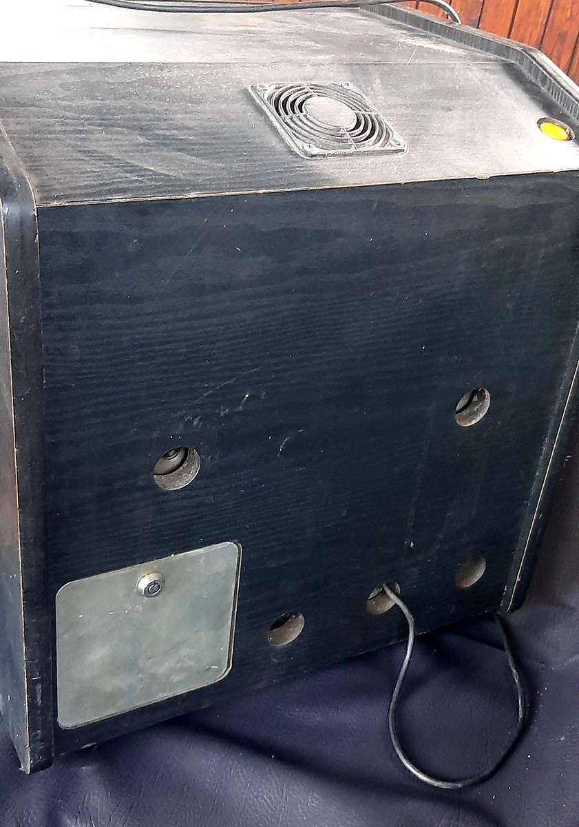 VINTAGE NOVOMATIC POKER MACHINE - A FORGOTTEN KING OF THE CARD TABLE