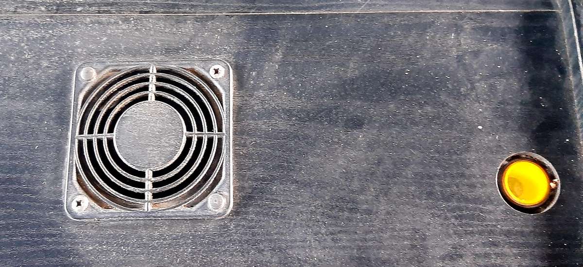 VINTAGE NOVOMATIC POKER MACHINE - A FORGOTTEN KING OF THE CARD TABLE