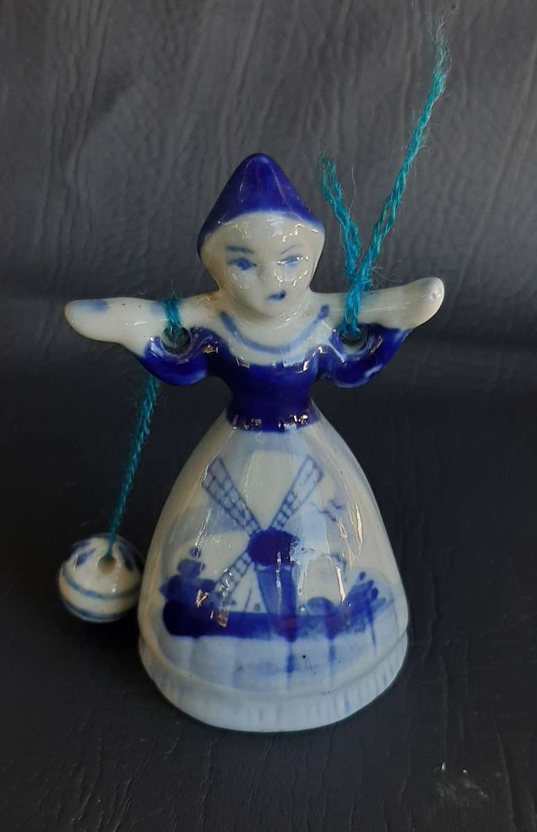 CHARMING DELFTWARE COLLECTION - JUGS, BELL & PLATE