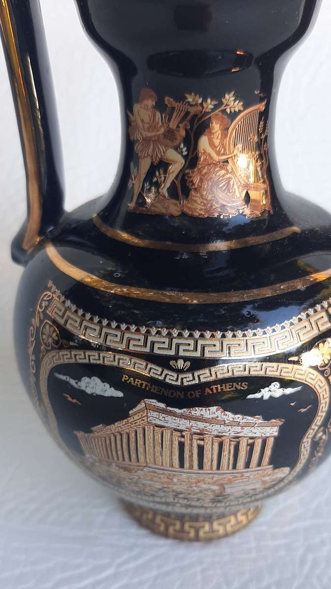 EXQUISITE 24K GOLD-GILDED GREEK CERAMIC VASE - A TIMELESS TREASURE