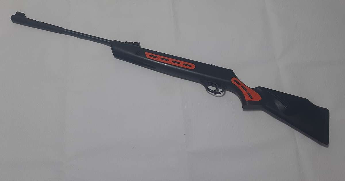 HATSAN STRIKER AIR RIFLE - 4.5MM (.177 CAL)
