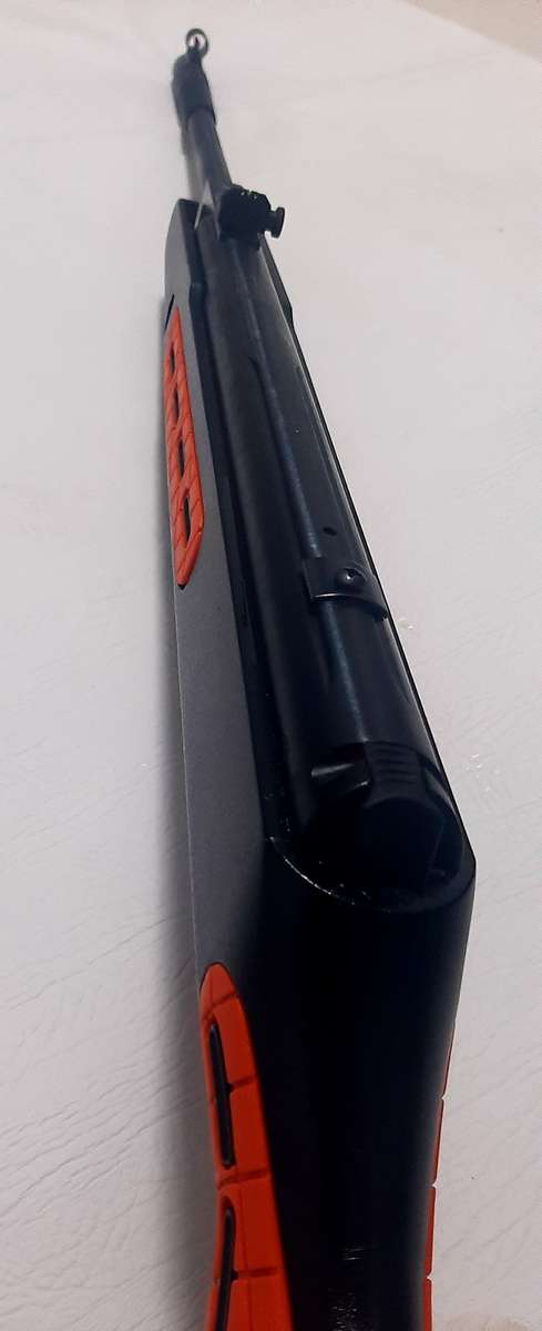 HATSAN STRIKER AIR RIFLE - 4.5MM (.177 CAL)