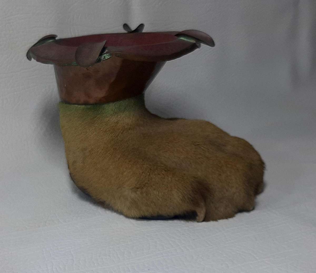 ANTIQUE LION'S CLAW & COPPER ASHTRAY - LATE 19TH CENTURY ELEGANCE