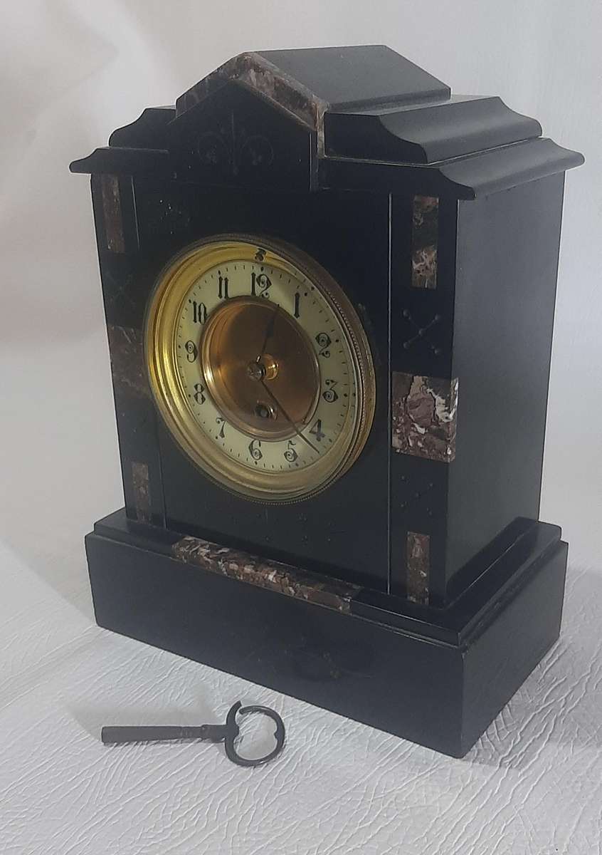 VICTORIAN SLATE MANTEL CLOCK - A TIMELESS TREASURE FROM THE 19th CENTURY