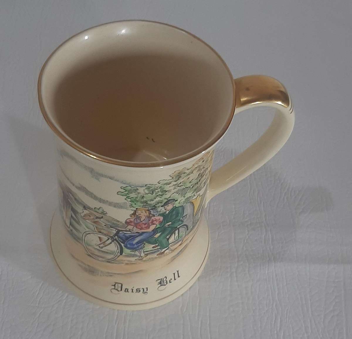 VINTAGE CROWN DEVON FIELDINGS MUSICAL MUG - DAISY BELL (BICYCLE BUILT FOR TWO)