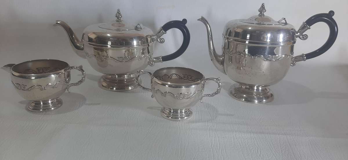 ELEGANT SILVER-PLATED TEA SERVICE SET - TIMELESS CLASSIC