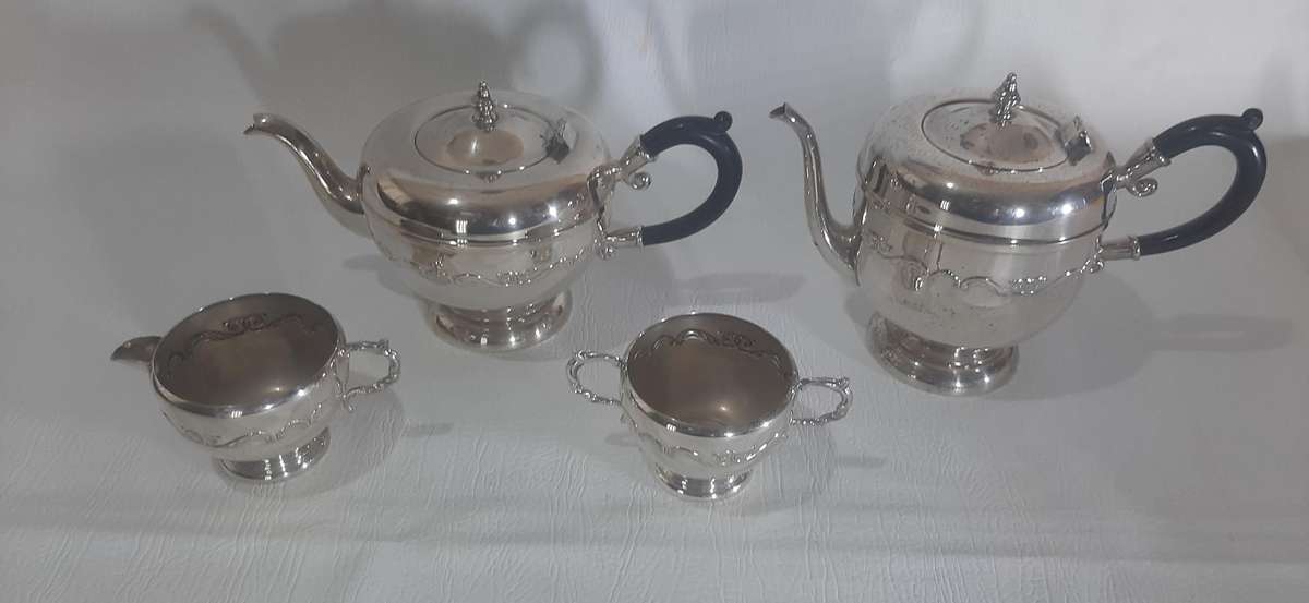 ELEGANT SILVER-PLATED TEA SERVICE SET - TIMELESS CLASSIC