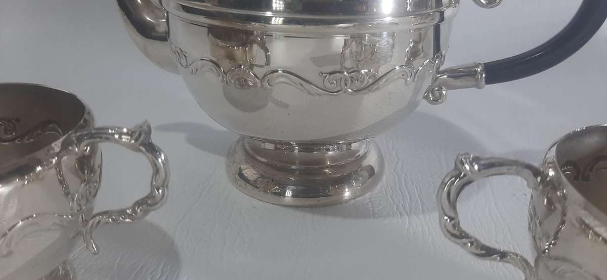 ELEGANT SILVER-PLATED TEA SERVICE SET - TIMELESS CLASSIC