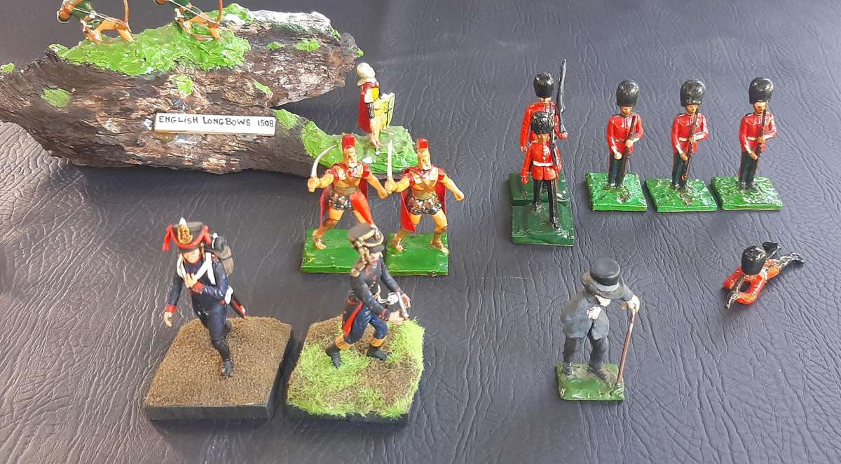 A TIMEWORN BATTALION OF HISTORY - VINTAGE RESIN TOY SOLDIERS