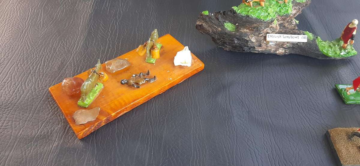 A TIMEWORN BATTALION OF HISTORY - VINTAGE RESIN TOY SOLDIERS