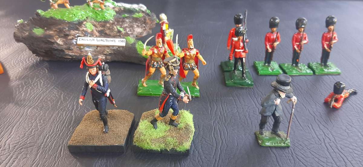 A TIMEWORN BATTALION OF HISTORY - VINTAGE RESIN TOY SOLDIERS