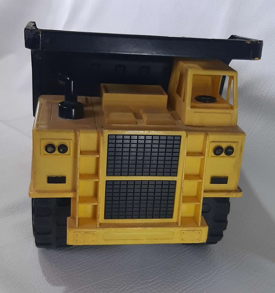 VINTAGE MIGHTY WHEELS CONSTRUCTION DUMP TRUCK - LARGE 40cm MODEL - HEAVY DUTY STEEL & PLASTIC