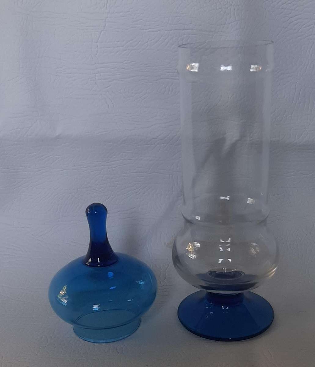 EXQUISITE VINTAGE BLUE GLASS VANITY JAR WITH LID - 32.5cm TALL - EXCELLENT CONDITION