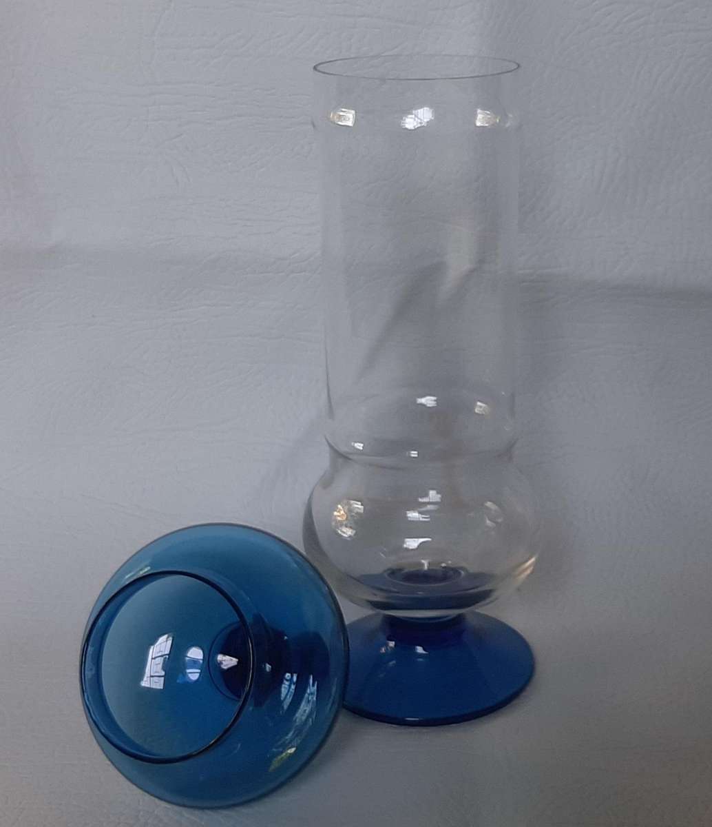 EXQUISITE VINTAGE BLUE GLASS VANITY JAR WITH LID - 32.5cm TALL - EXCELLENT CONDITION