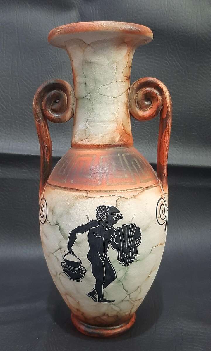 GREEK MYTHOLOGY-INSPIRED CERAMIC VASE  TIMELESS BEAUTY IN EXCELLENT CONDITION