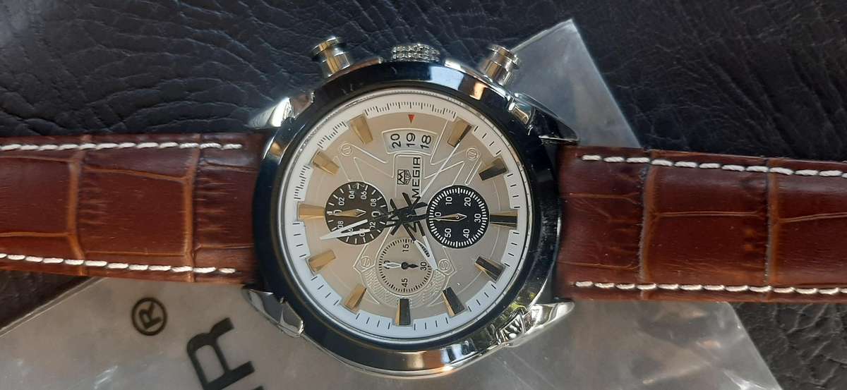MEGIR 2020 CHRONOGRAPH WATCH  BOLD STYLE WITH PRECISION FUNCTION