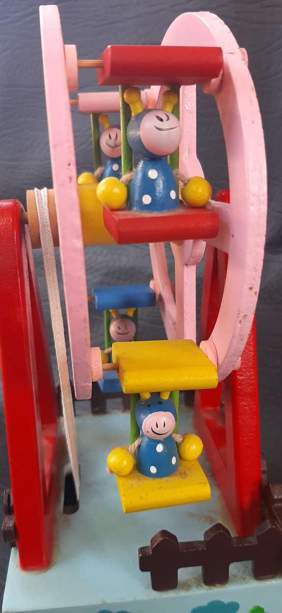 WHIRLS OF MEMORY  VINTAGE WOODEN FERRIS WHEEL MUSIC BOX (21.5 CM)