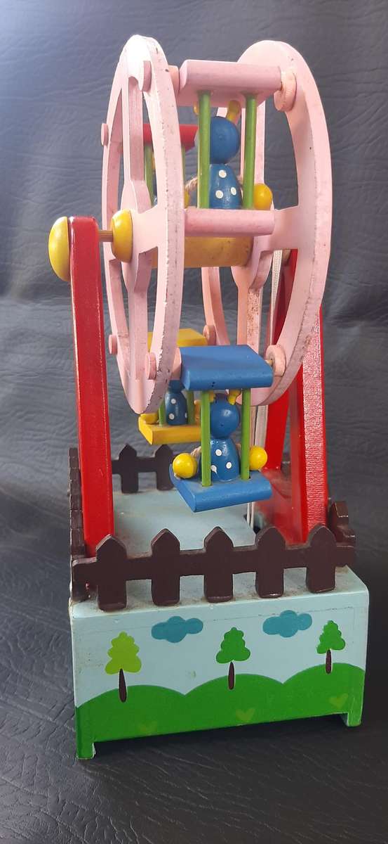 WHIRLS OF MEMORY  VINTAGE WOODEN FERRIS WHEEL MUSIC BOX (21.5 CM)