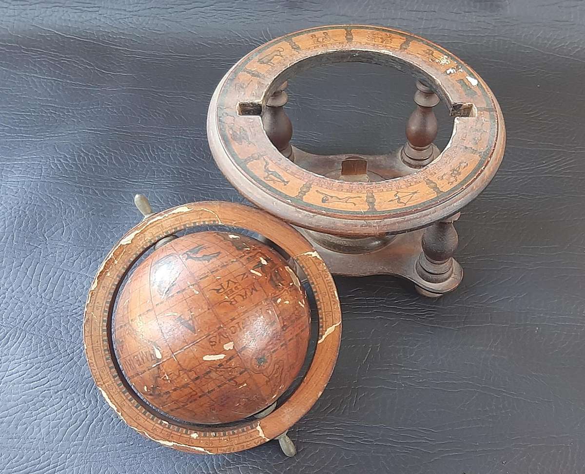 TRAVELLED TIME  VINTAGE WOODEN GLOBE & STAND (17 × 17 × 18 CM)