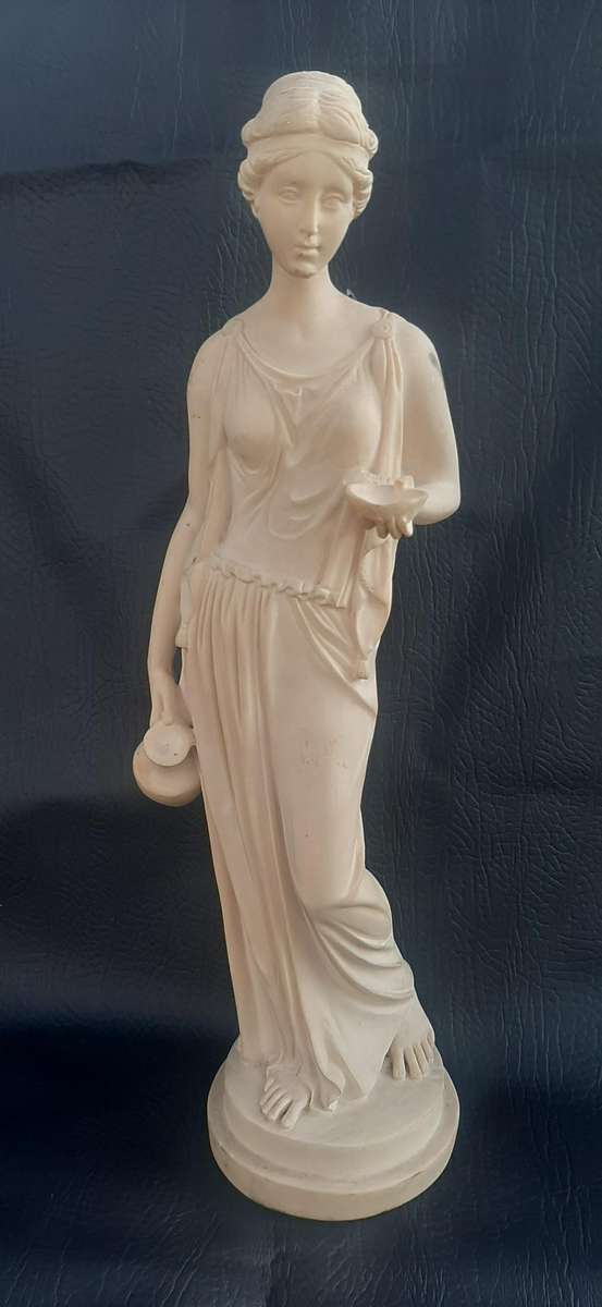 GRACE IN IVORINE: ARTA FINA LADY STATUE (40CM)