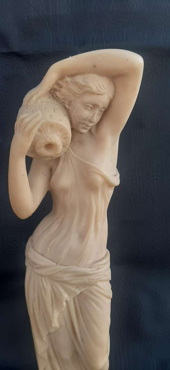 WATER BEARER  CLASSICAL LADY STATUE WITH VASE (39CM)