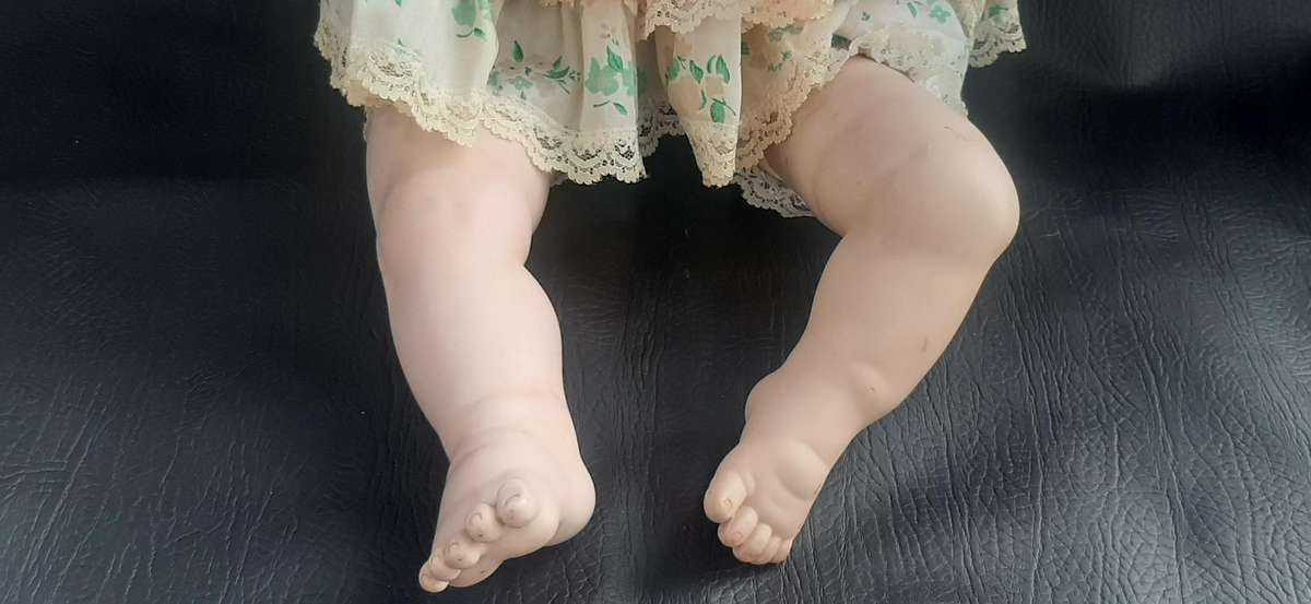 LARGE VINTAGE PORCELAIN DOLL  60CM, PINK LACE & FLORAL DRESS, EXCELLENT CONDITION