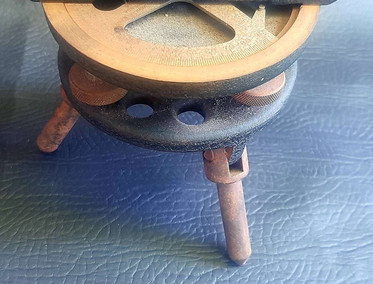 VINTAGE THEODOLITE  HEAVY METAL BODY, CRACKED LENS, WORKING OPTICS (32CM)